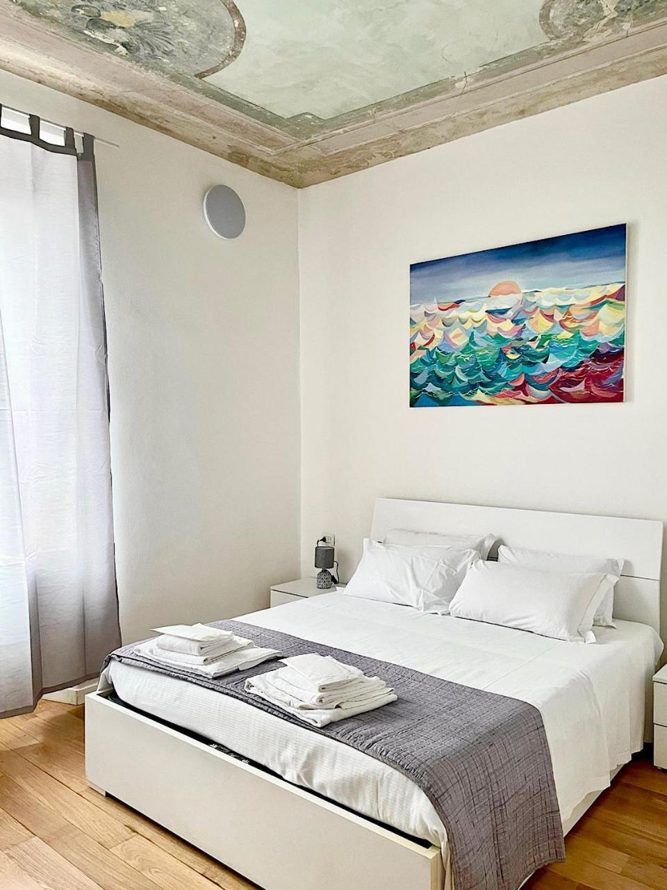 Isola - Garibaldi Lovely Apt. With Netflix And Wifi Мілан Екстер'єр фото